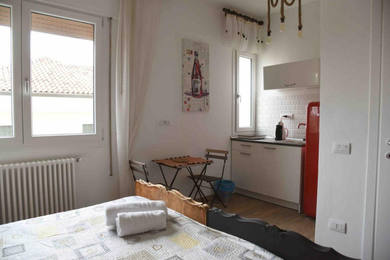 Monolocale Spese Incluse In Piazza Apartment โมลยาโน เวเนโต ภายนอก รูปภาพ