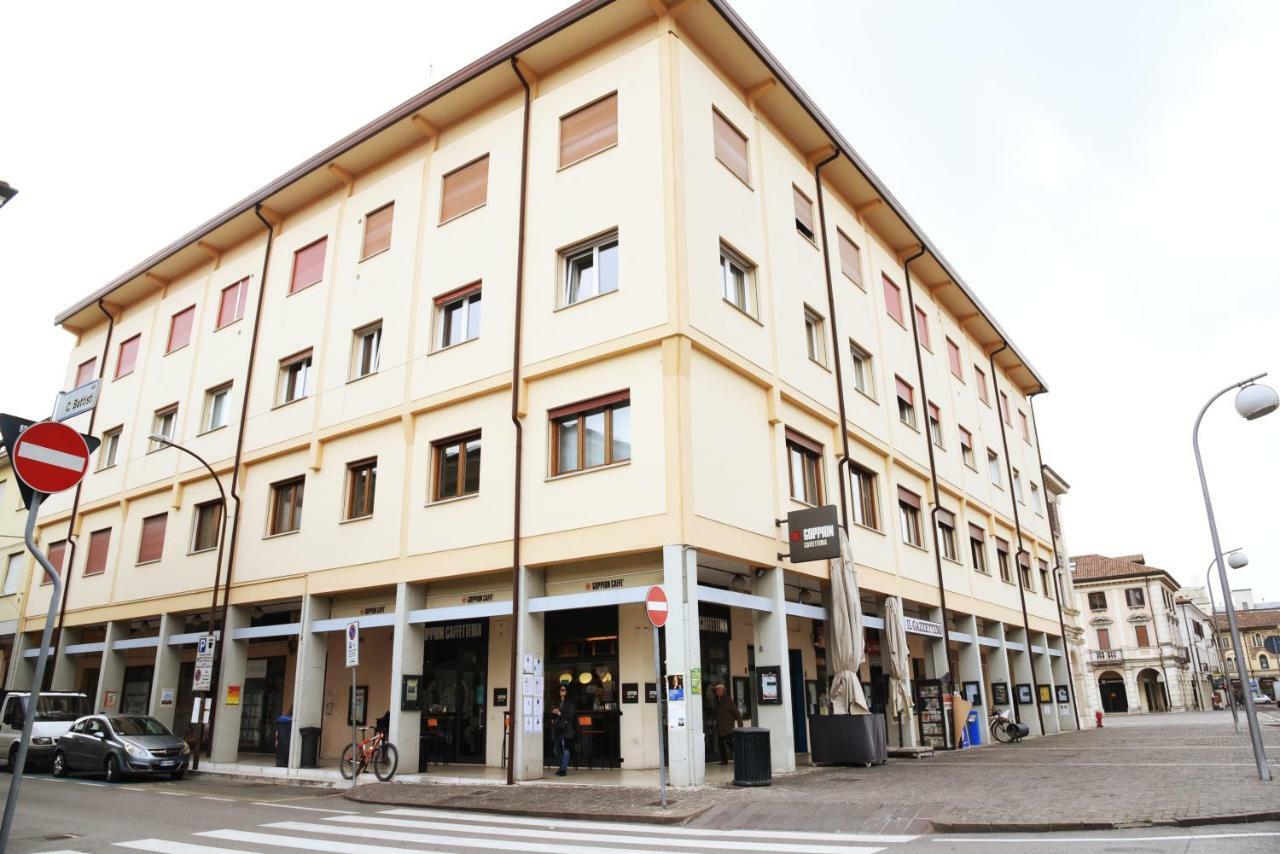 Monolocale Spese Incluse In Piazza Apartment โมลยาโน เวเนโต ภายนอก รูปภาพ